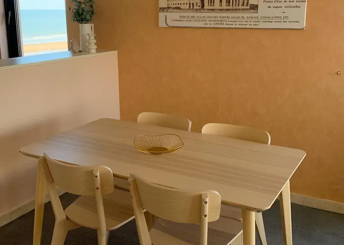 Hydro Seafront With View And Free Parking Apartamento